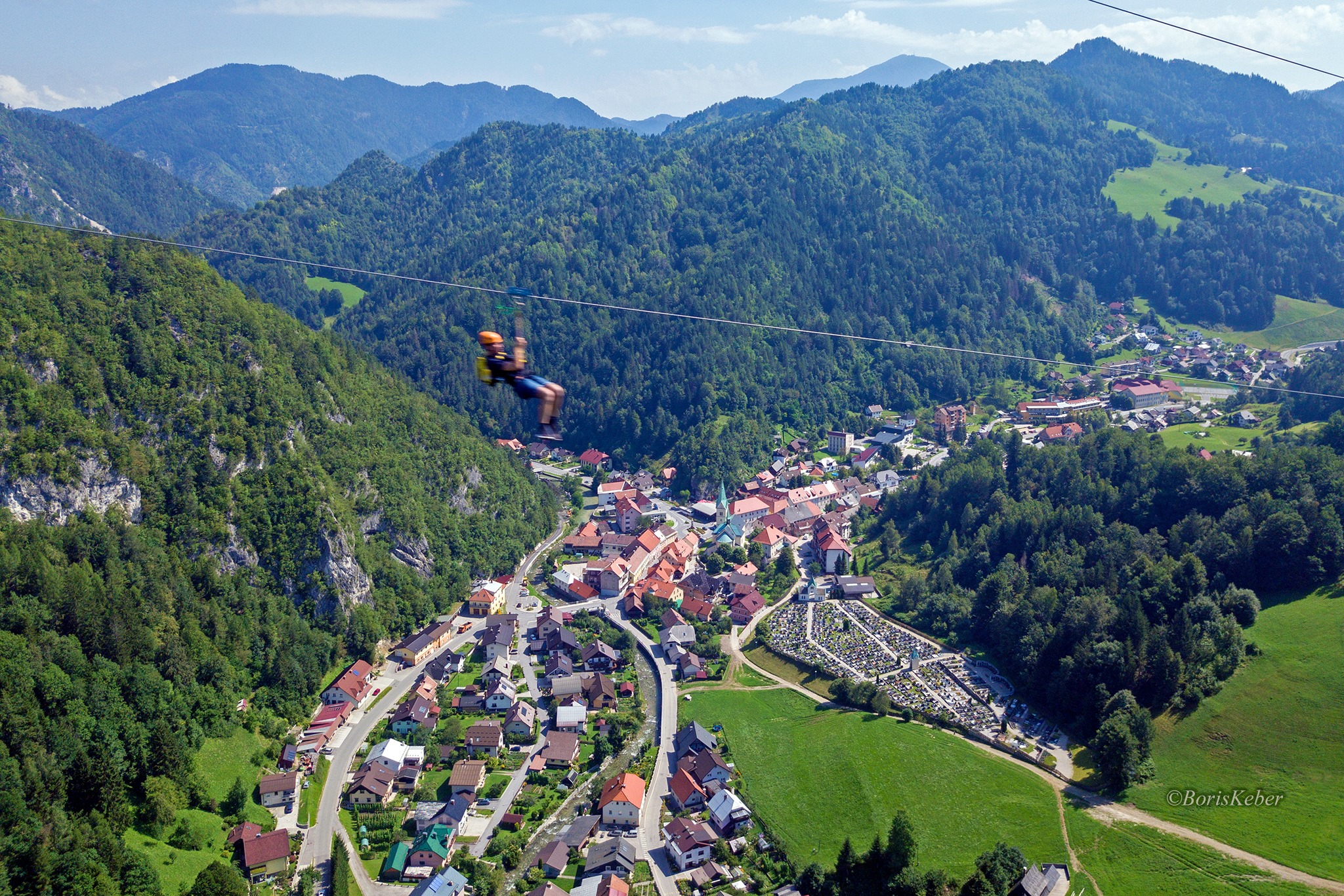 Zipline Črna